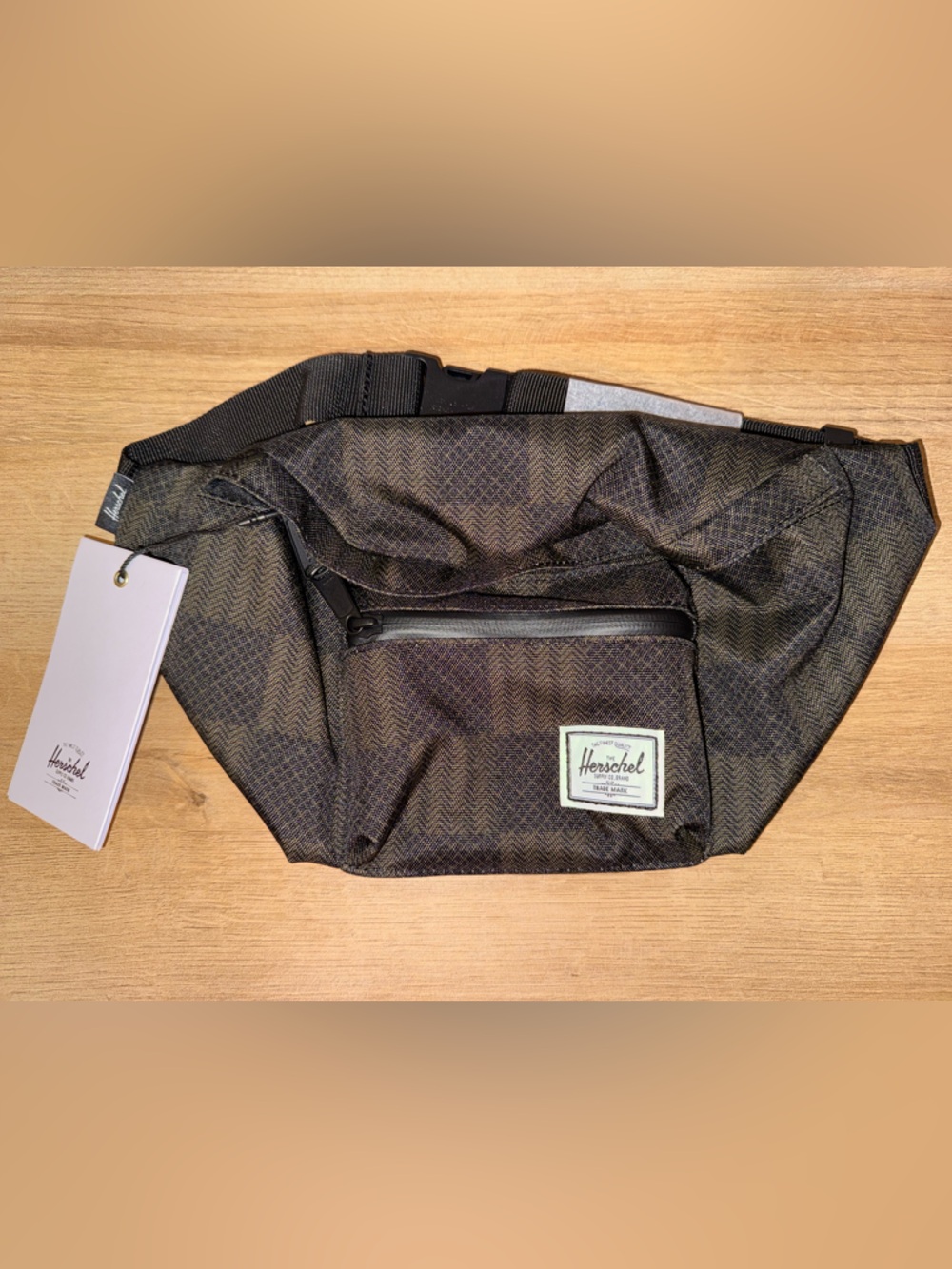 Herschel Seventeen Patterned Hip Bag